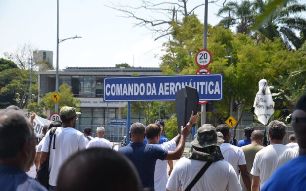 Manifestação de ex-militares em 10 de março de 2025 - Créditos Revista Sociedade Militar