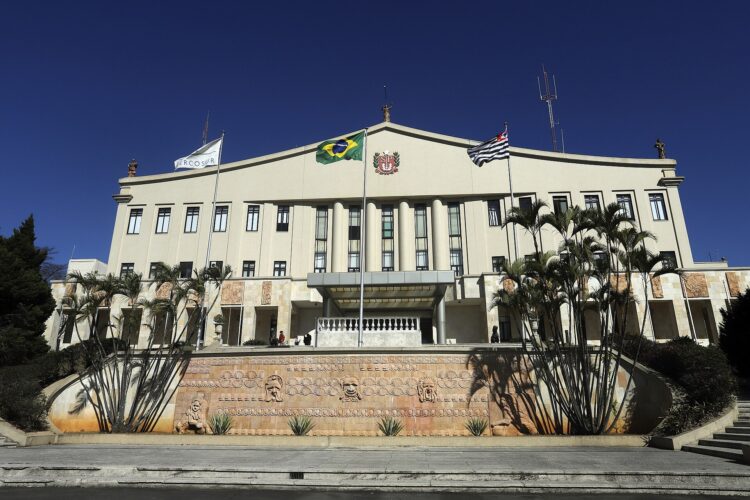 Palácio dos Bandeirantes, sede do Governo do Estado de São Paulo: o valor econômico do estado para o Brasil.