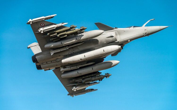 Caças Rafale têm poderio nuclear