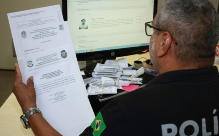 Vagas da Polícia Civil para médio e superior em 2025; salários podem chegar a R$ 20 mil; oportunidades são para todo o Brasil