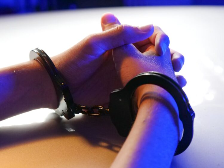 Como o vigilante pode quebrar o triângulo do crime e evitar a demissão: dicas essenciais para se destacar na segurança privada