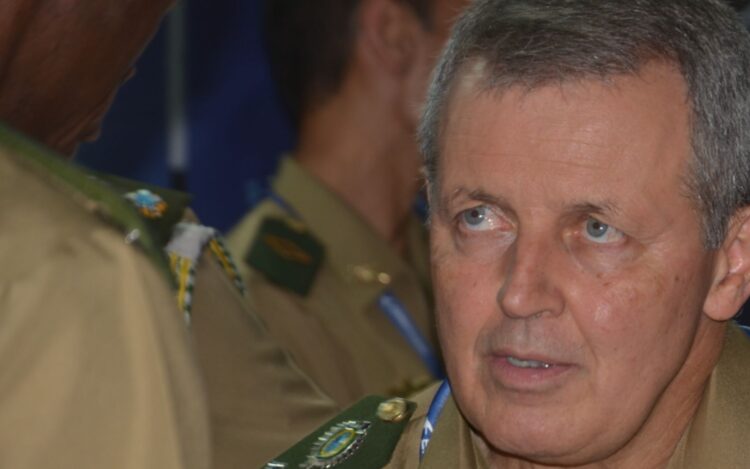 General Tomás Miné - Comandante do Exército Brasileiro na feira LAAD 2025 / Fonte: Revista Sociedade Militar