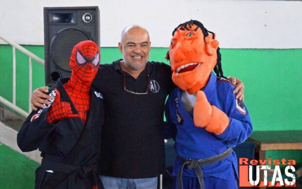 Júlio Machado e LJJS no Samurai Kombat de Jiu-Jitsu. Fonte: Revista Lutas