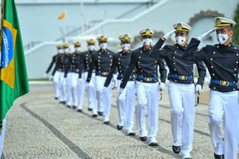 Concurso Escola Naval 2026: últimos dias para se inscrever! Não perca a chance de se tornar um Oficial da Marinha