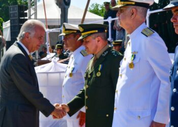 Comandos militares celebram 80 anos da vitória na Segunda Guerra