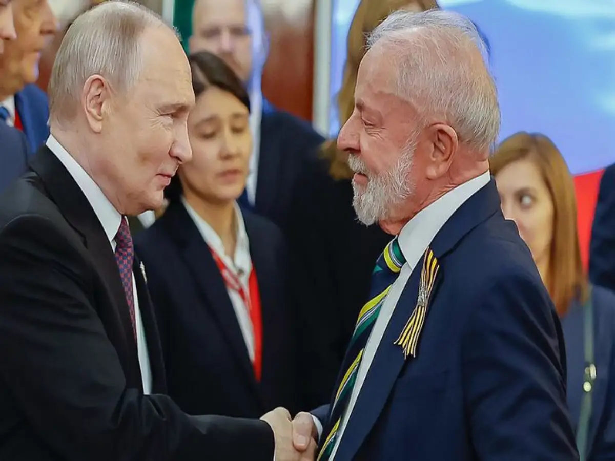 Visita do presidente Lula à Rússia revela o que está em jogo: um dos projetos mais ambiciosos e sensíveis da Marinha do Brasil