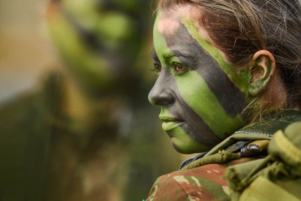 Alistamento Militar Obrigatório 2025 vai até 30 de junho e marca início da participação feminina nas Forças Armadas com 30 mil mulheres inscritas