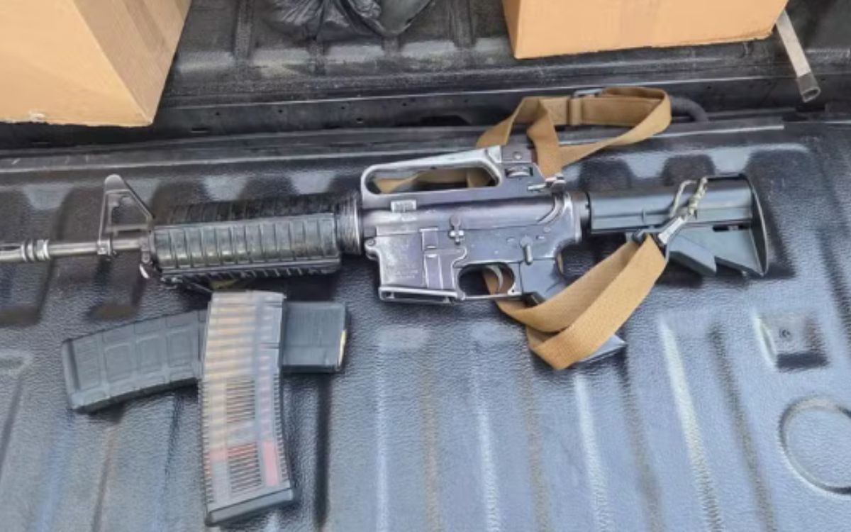 Colt 5,56 no porta-malas de pré-candidato parao senado pelo RJ, Marcio Canella: o que essa carabina de uso restrito realmente pode fazer em combate