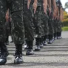 Defesa desembolsa R$ 37 bilhões com pensões militares em apenas 16 meses, e Exército sozinho concentra R$ 20,5 bilhões, mais da metade de todo o valor