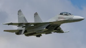 Seis caças pesados cruzaram 6.000 quilômetros com reabastecimento em voo e pousaram no país que tem o exército mais forte da África