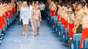 Quando o pai é transferido de guarnição no meio do ano letivo, o filho tem direito a vaga em escola pública no destino a qualquer tempo e mesmo sem vaga aberta, mas nos quinze colégios militares a porta é outra e se chama amparo