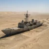 A China ergueu no deserto a réplica em tamanho real de um destróier americano a 2.700 quilômetros do mar mais próximo, e a obra levou seis meses