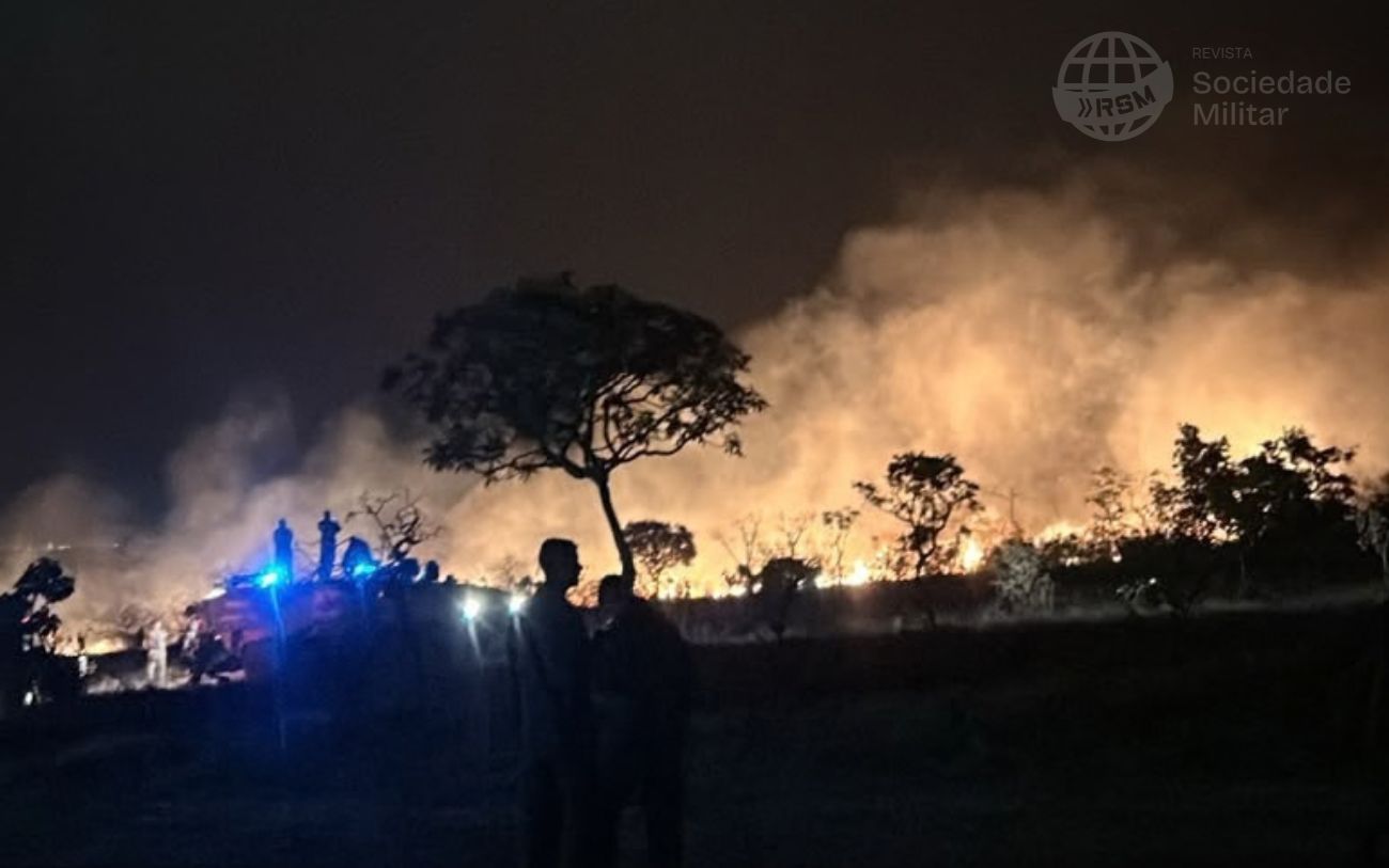Incêndio atinge Operação Formosa em Goiás; militares relatam perda de Unimog, morteiro e obuseiro: Marinha mantém silêncio