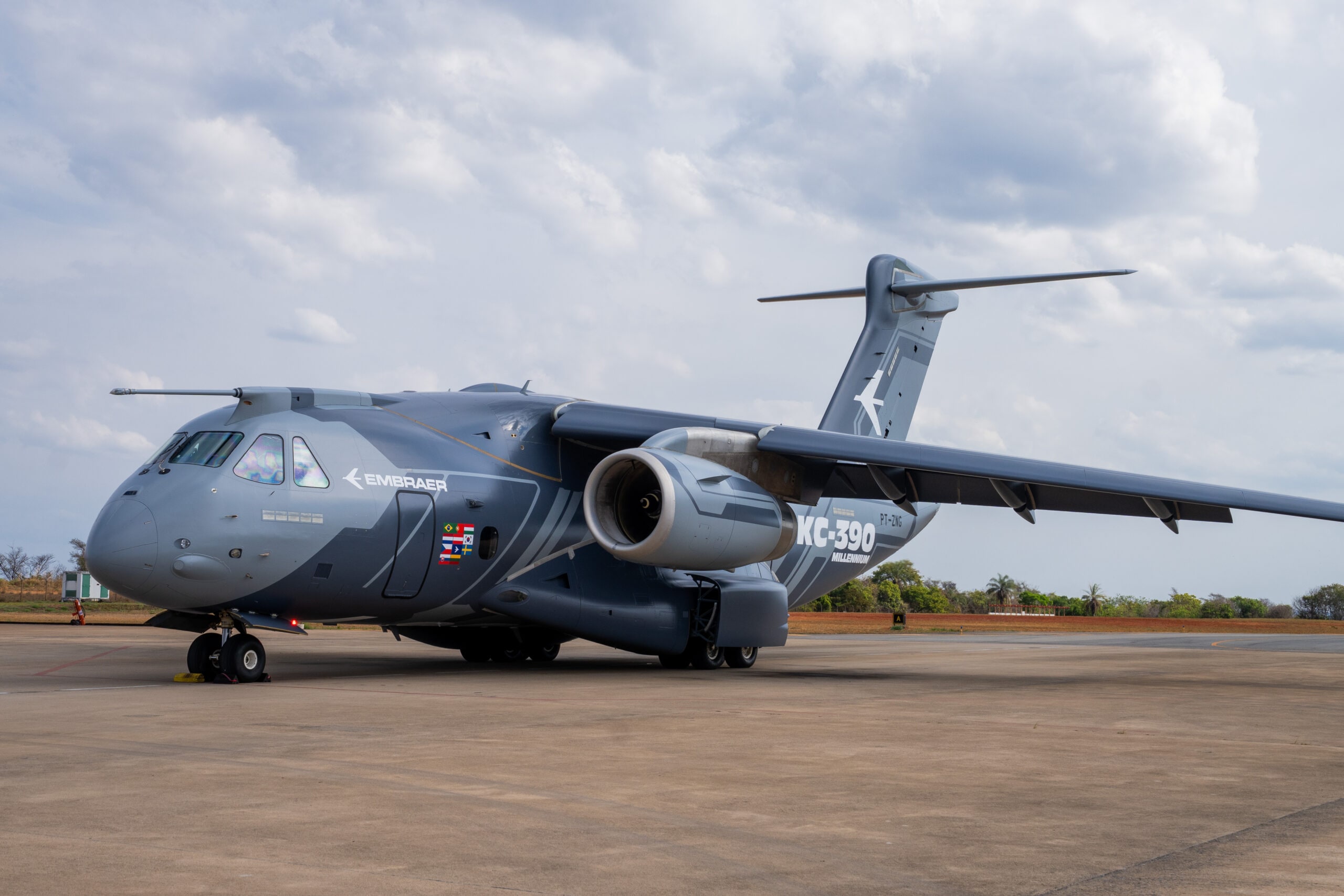 Gigante Embraer mira novos compradores no Oriente Médio após acordo bilionário de até 20 C-390 com os Emirados e prepara produção de 10 aeronaves por ano até 2030