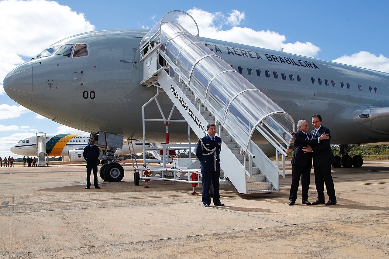 Boeing 767-300ER FAB 2900 da Força Aérea Brasileira em operação.