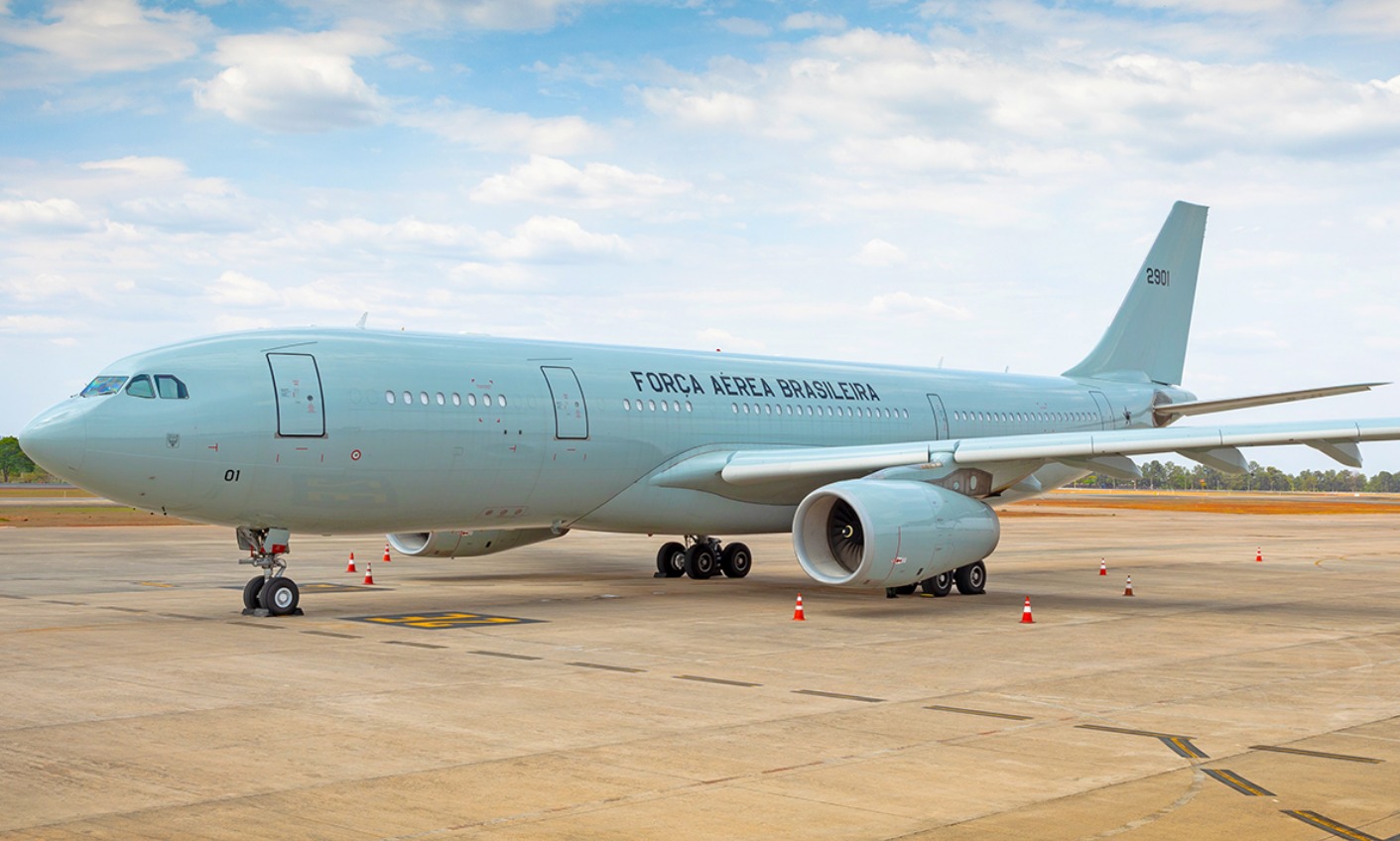 Maior avião da FAB parado há mais de um ano passou por troca de seu componente mais caro, podendo chegar a 30 milhões de dólares, e a Força quer assumir a manutenção da aeronave por conta dos custos elevados