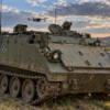 Exército Brasileiro usou drone civil com decolagem em blindado M113 para acompanhar ataque e apoiar decisões de comandante durante exercício no Sul