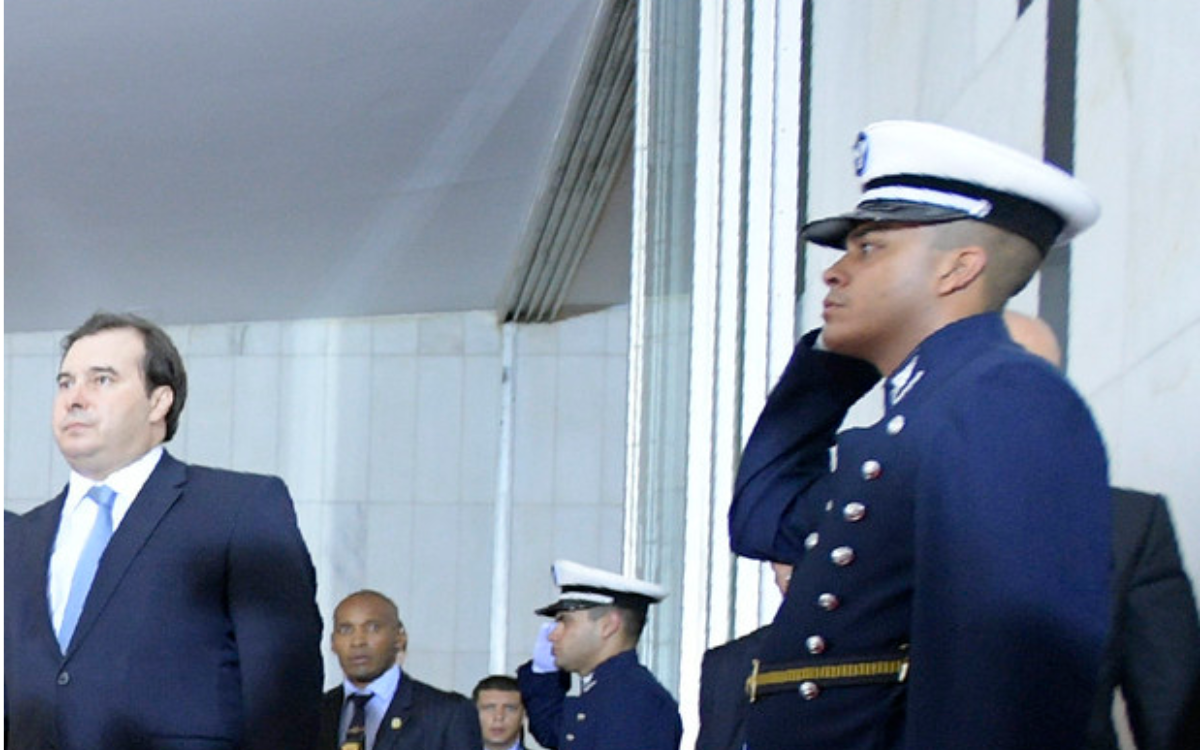 Cidadã comum propõe reajuste anual para militares das Forças Armadas, ideia chega ao Senado e será votada na Comissão de Direitos Humanos e Legislação Participativa