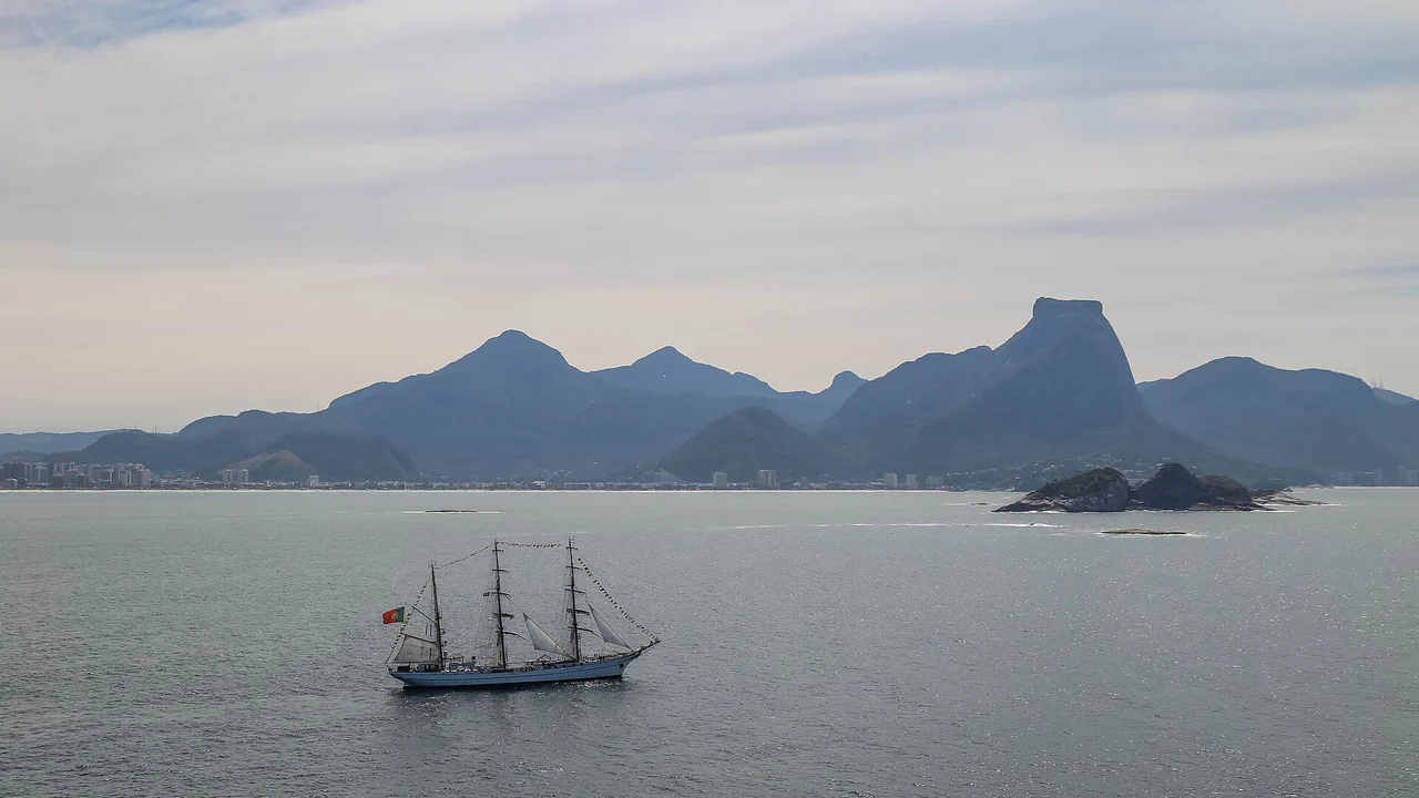 Aluno quis deixar a Escola Naval e a Marinha portuguesa cobrou quase R$ 1 milhão para liberar a saída, mas a Justiça decidiu que ele não precisa pagar antes
